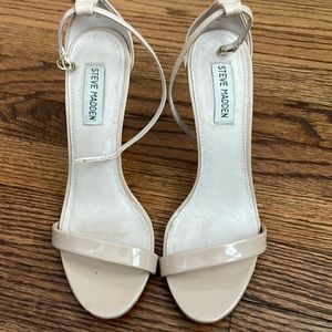 Steve Madden nude patent leather heel-size 9